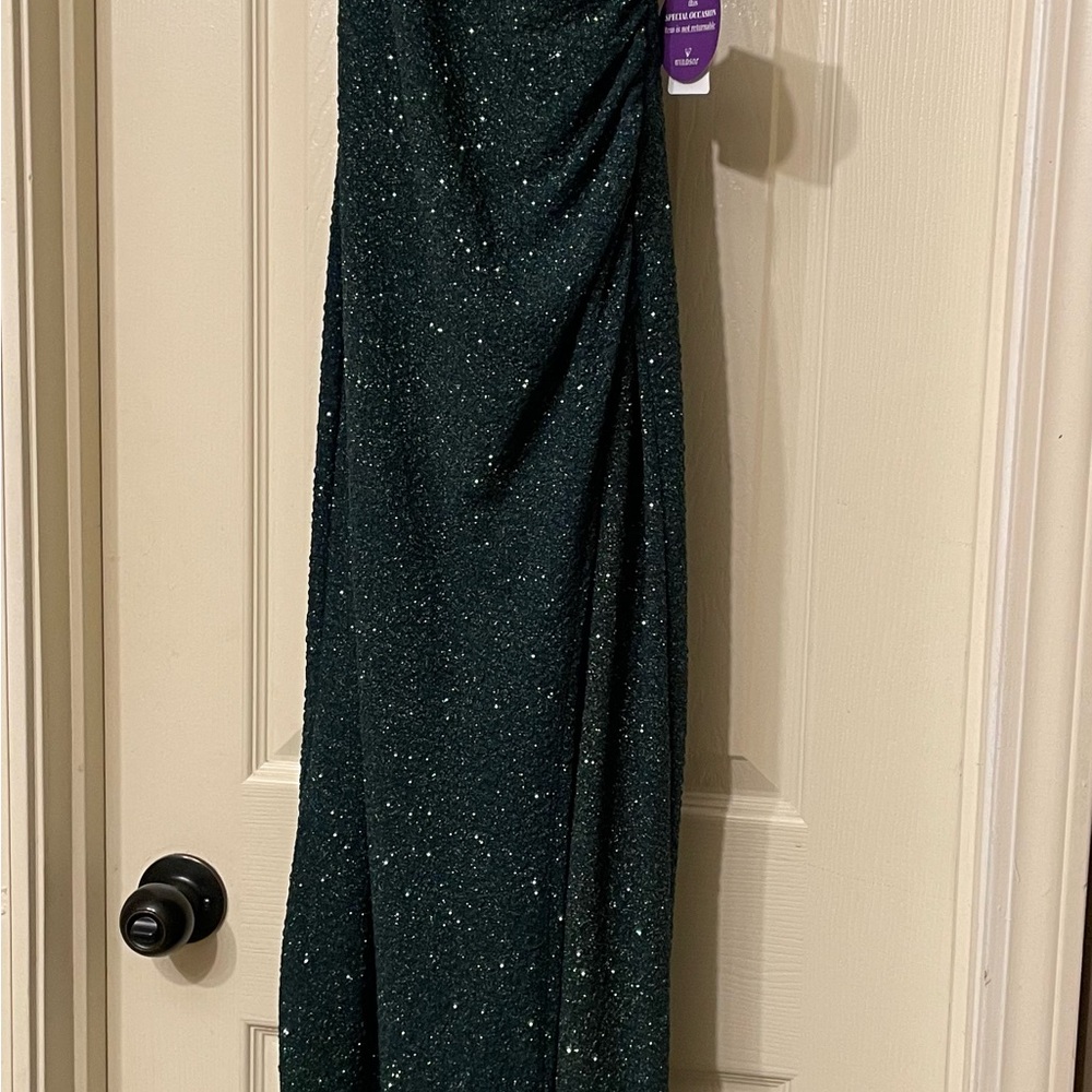 Elegant Green Sparkle Gown